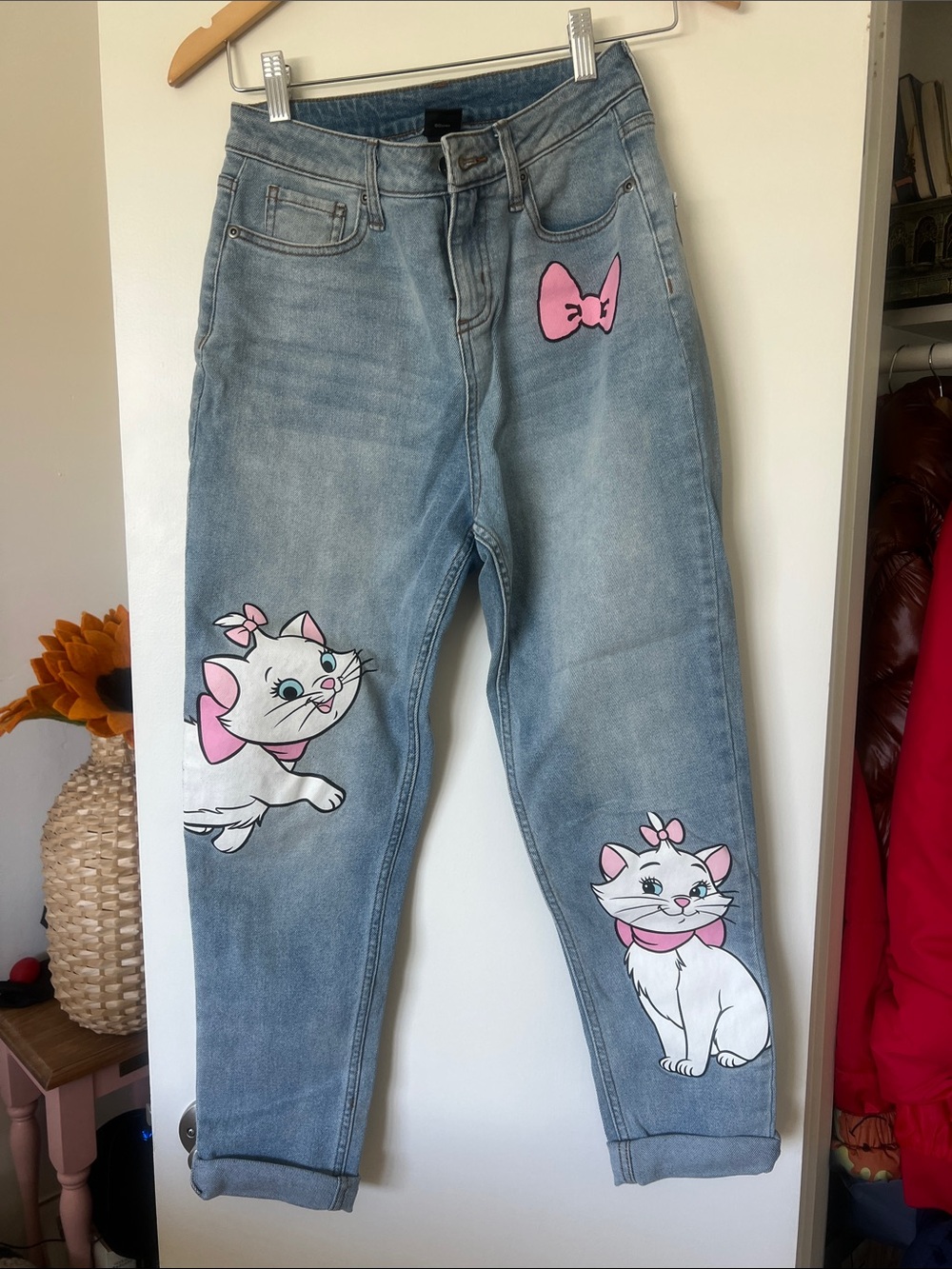 Her Universe Aristocrats Jeans for Disney fans RARE